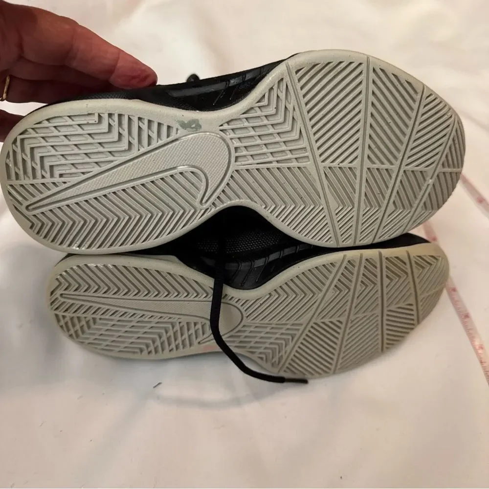 Nike Women's Black Trainers